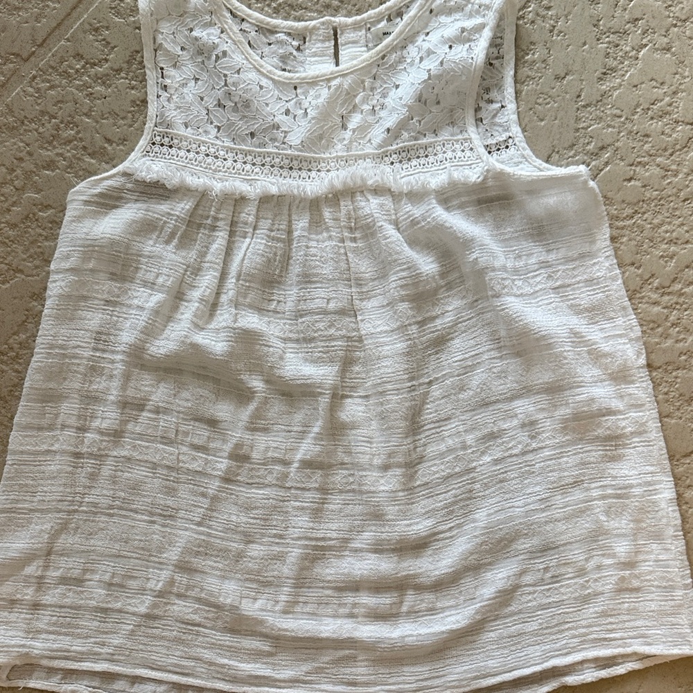 Max Studio White Lace Sleeveless Top